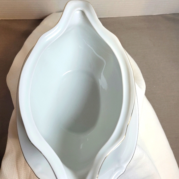 Chodziez Blue Floral Gravy Boat with Under Plate - Picture 6 of 10